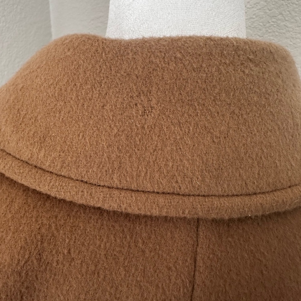 Pendleton 100% Virgin Wool Long Coat in Tan - Picture 10 of 10